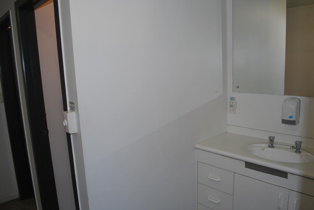 Loft 109 Backpackers Hostel Tauranga Room photo