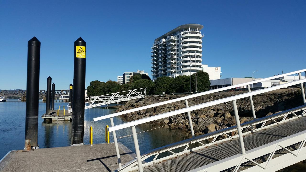 Loft 109 Backpackers Hostel Tauranga Exterior photo